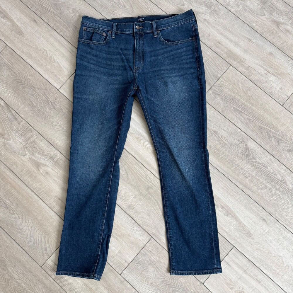 J. Crew Men's Classic Blue Wash Flex Slim Fit Denim Jeans, size 36 (A24)